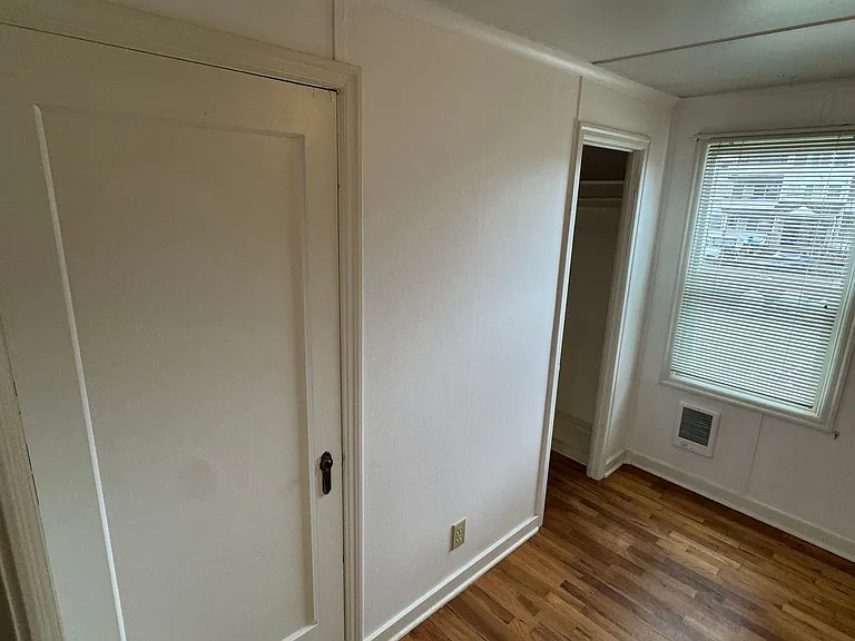128 W 14th Ave #A — Photo 6