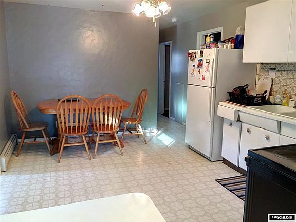 5th image of 1118 Cedar Ave
