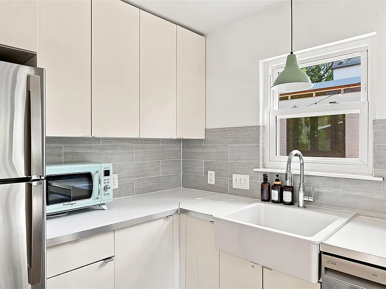 115 Frederick St — Photo 19
