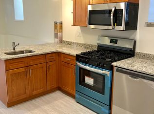 1502 W Superior St #R, Chicago, IL 60642