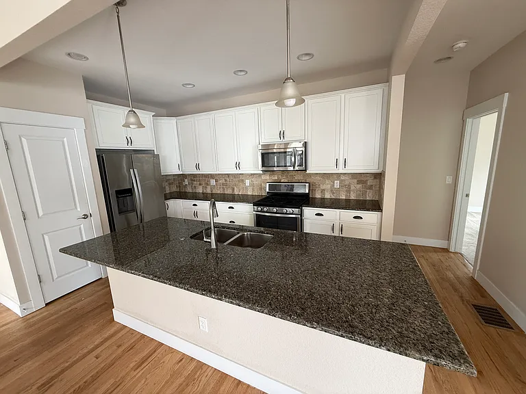 2841 Cascade Creek Dr — Photo 5