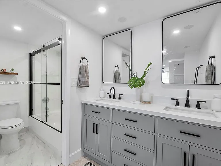 6039 Collins Ave #934 — Photo 15