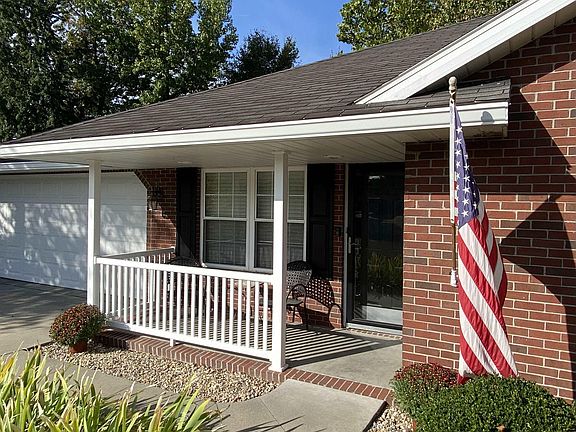 2nd image of 4125 Lee Dr