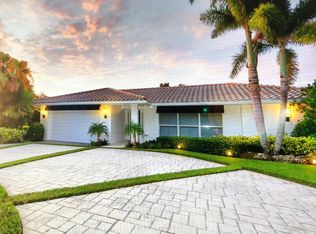 600 Fountainhead Ln, Naples, FL 34103