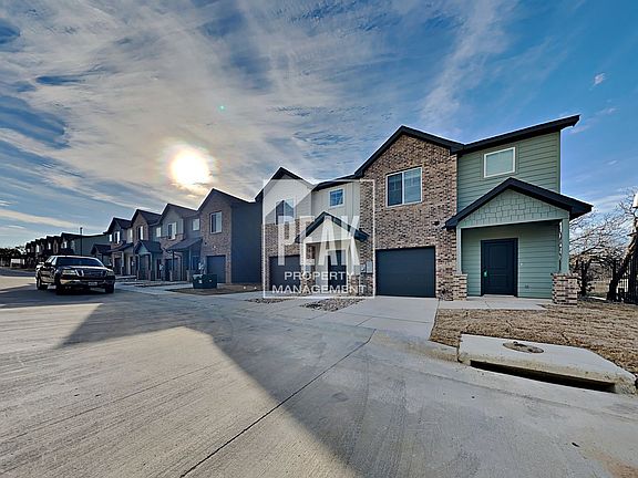 2nd image of 302 Briarwood Ln