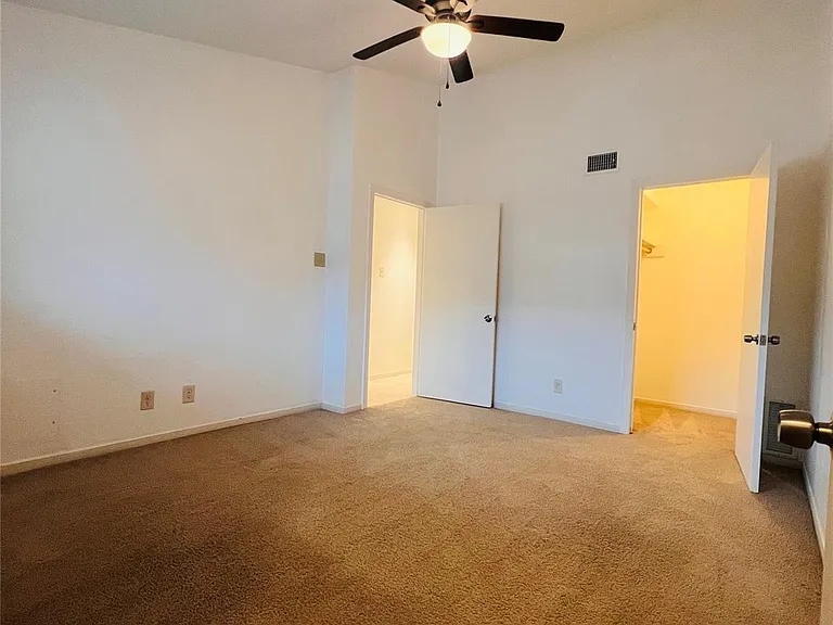 5538 Holly St #311 — Photo 18