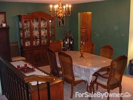Master Bedroom
						:
						Master bedroom with sitting room, walk-in closet and bathroom "en suite".