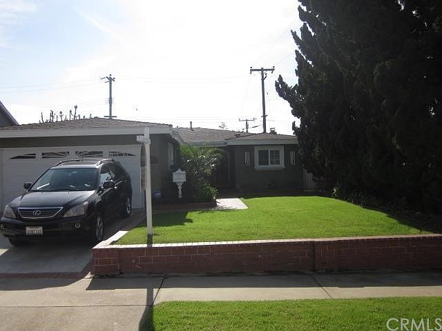 1st image of 1316 E Bankers Dr