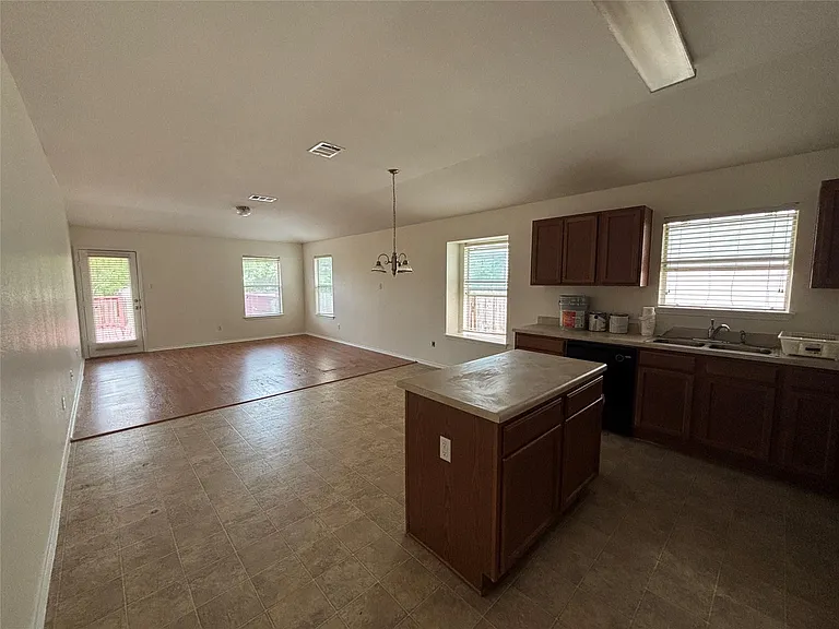 2617 Summerwalk Pl — Photo 6