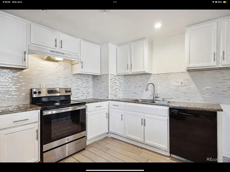 704 S Lowell Blvd #704 — Photo 7