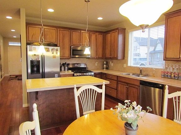 5th image of 2941 SW 50th Ct