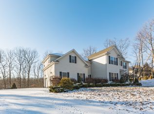 7 Manor Dr, Andover, NJ 07821