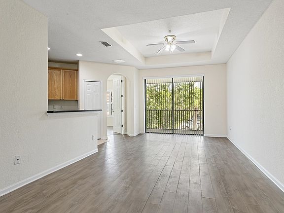 3rd image of 310 Via Castilla St #202