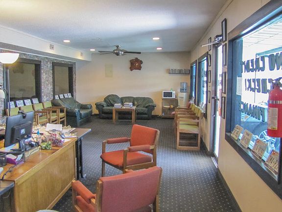 4th image of 1351 W South Loop