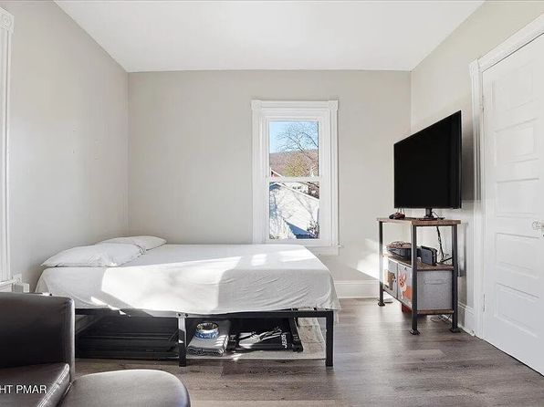 (undisclosed Address)