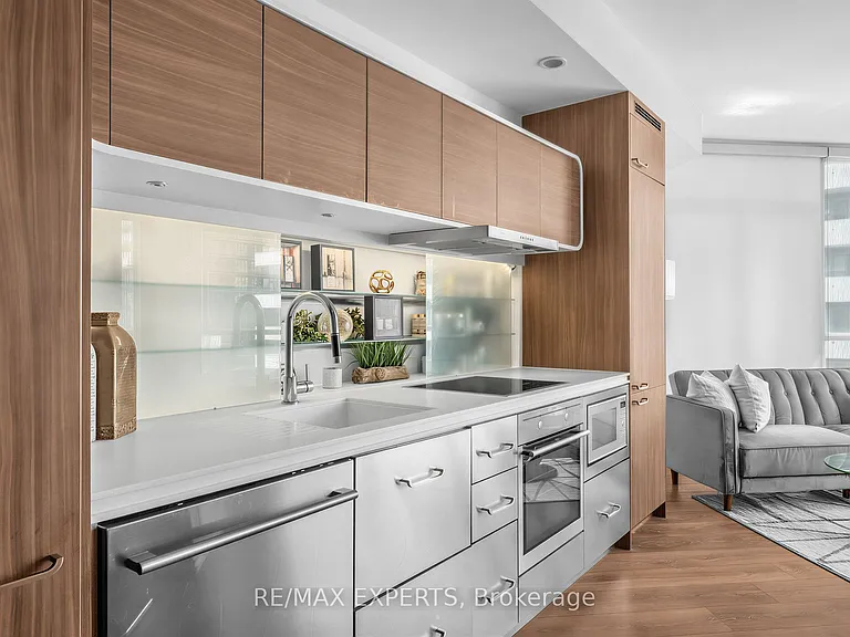 45 Charles St E #1509 — Photo 6