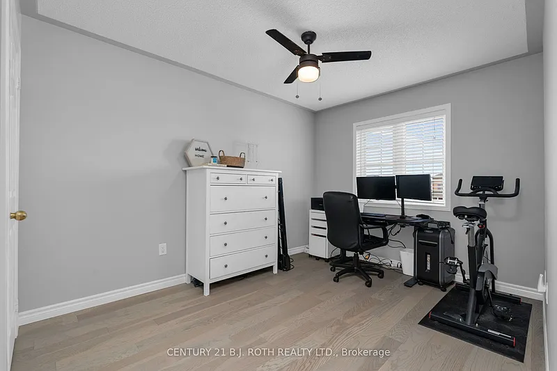 Thumbnail 18