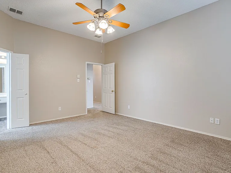 8136 Zion Trl — Photo 15