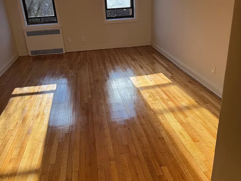 35-09 29th St #4C — Photo 5