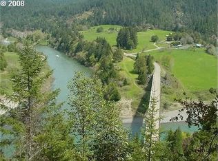 34161 Spud Rd, Agness, OR 97406