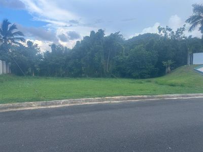 Ruisenor St #910, Barceloneta, PR, 00617
