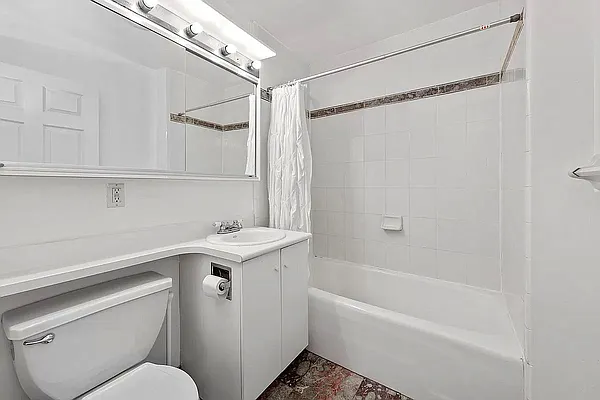 Rented by Compass | media 8