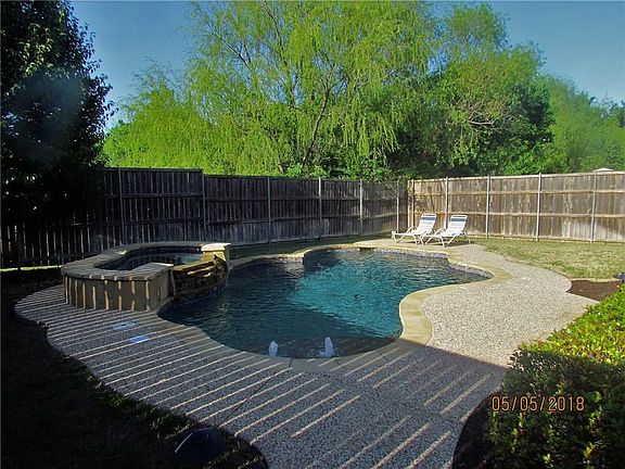 4th image of 3102 Claybrook Dr