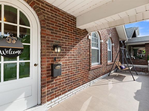 4th image of 5419 Goethe Ave