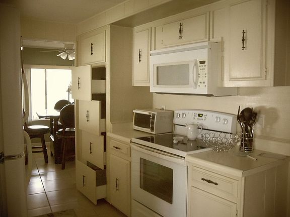 3rd image of 6520 NW 28th Ct