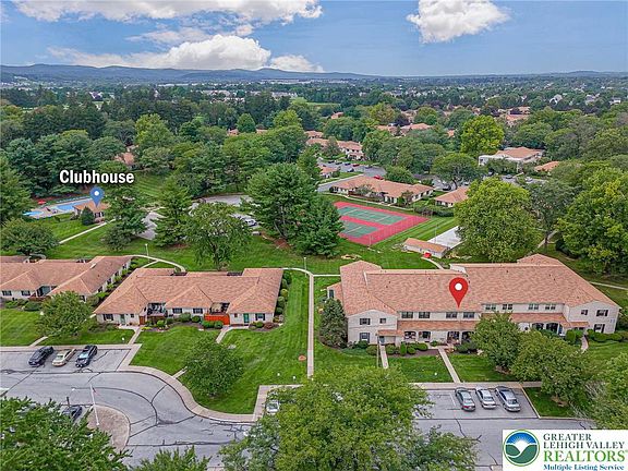 2nd image of 2876 Aronimink Pl