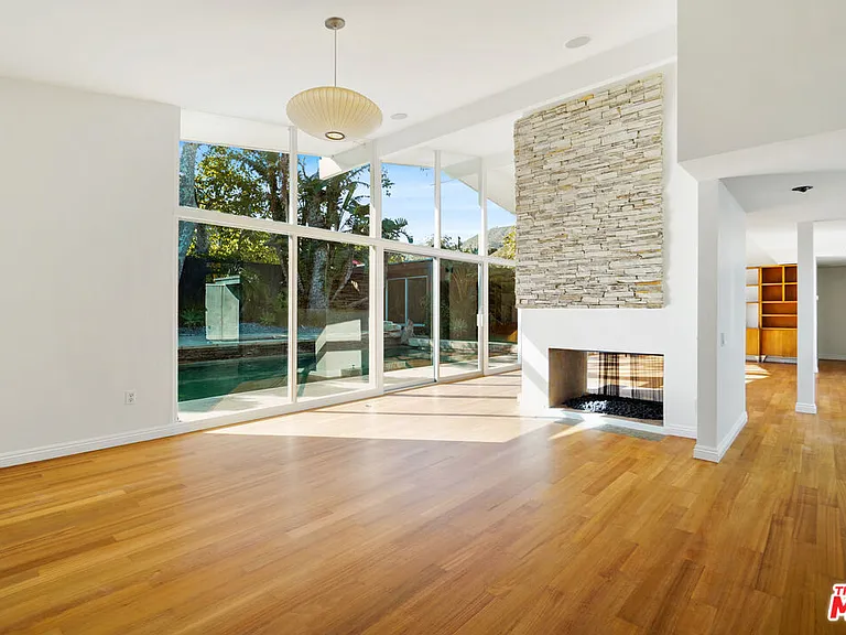 30725 Manzano Dr — Photo 26