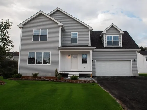 41 Recess Ln, Warwick, RI 02889