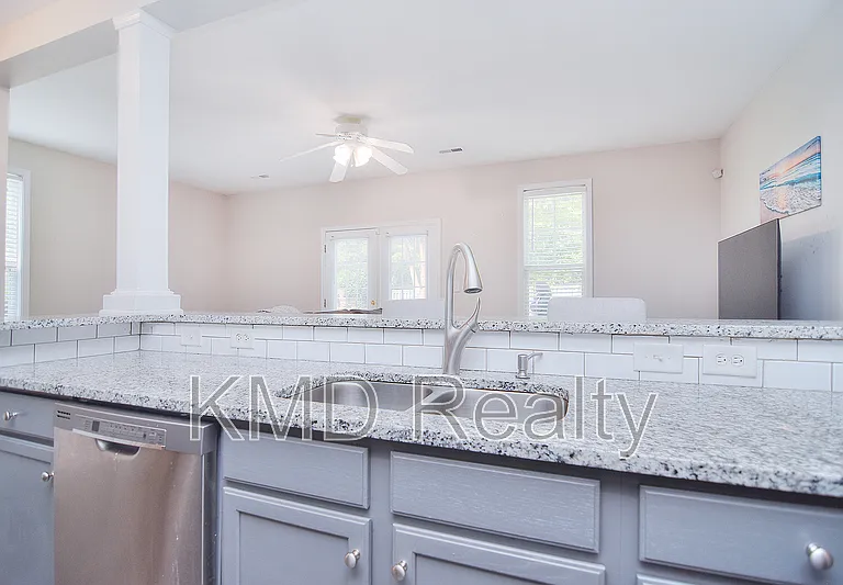 11315 Dundarrach Ln — Photo 4
