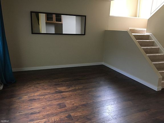 3rd image of 9098 E Nassau Ave