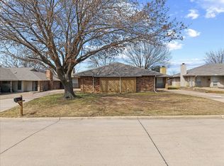 1233 Fairhaven Dr, Mansfield, TX 76063