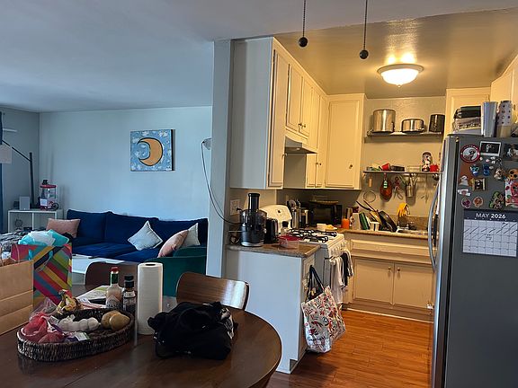 3rd image of 821 Bridewell St