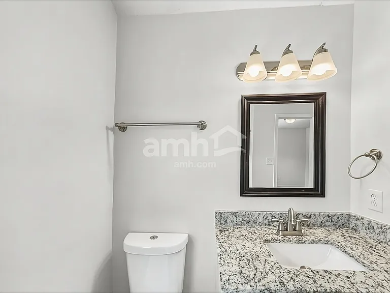 13929 Hatton Cross Dr — Photo 17