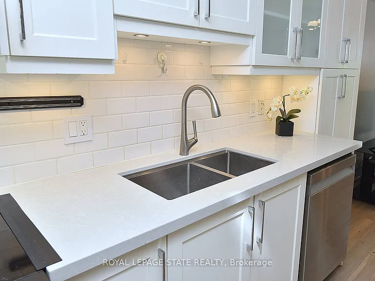 519 Southridge Dr — Photo 17