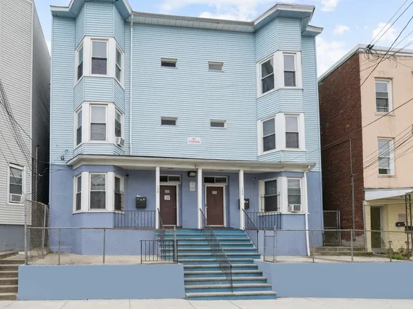 153 Temple St, Paterson, NJ 07522