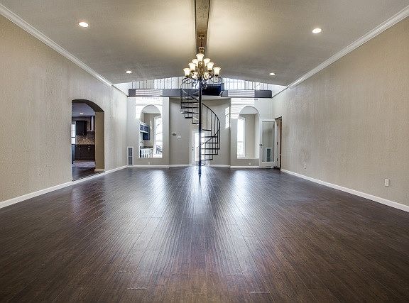 4th image of 7139 Oakridge Dr