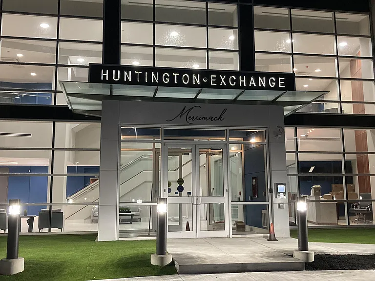 Huntington Exchange Merrimack — Photo 39