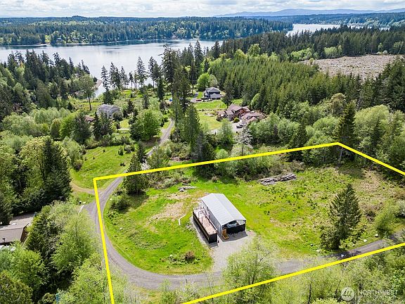 4th image of 770 E April Avenue