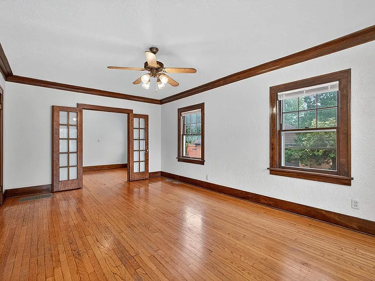 318 W Columbia Ave #0 — Photo 7