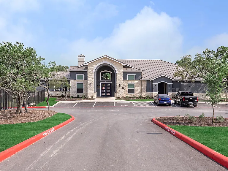 Exterior Vantage at Fair Oaks