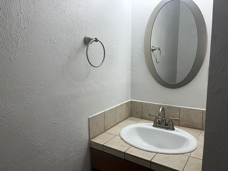815 Walter St SE — Photo 11
