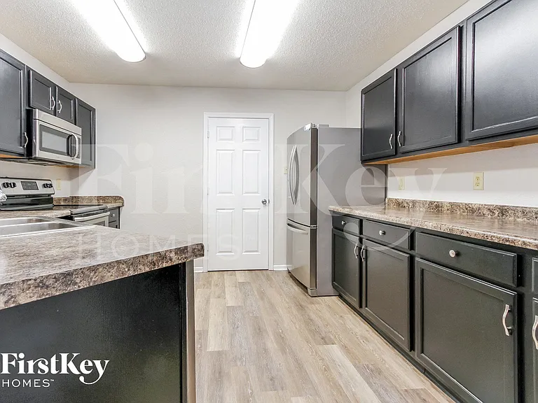 5769 Woodland Trace Blvd — Photo 6