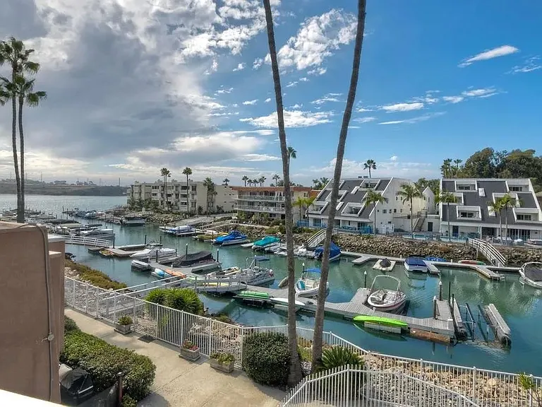 4705 Marina Dr #10-10-10 — Photo 28