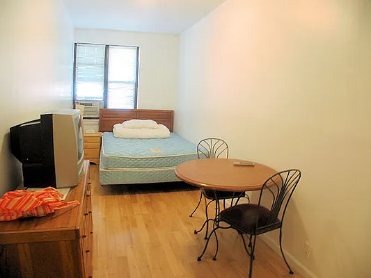 Rented by DSA Realty | media 10