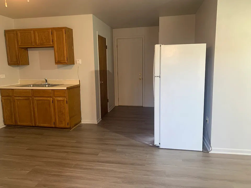2056 W 22nd Pl #1