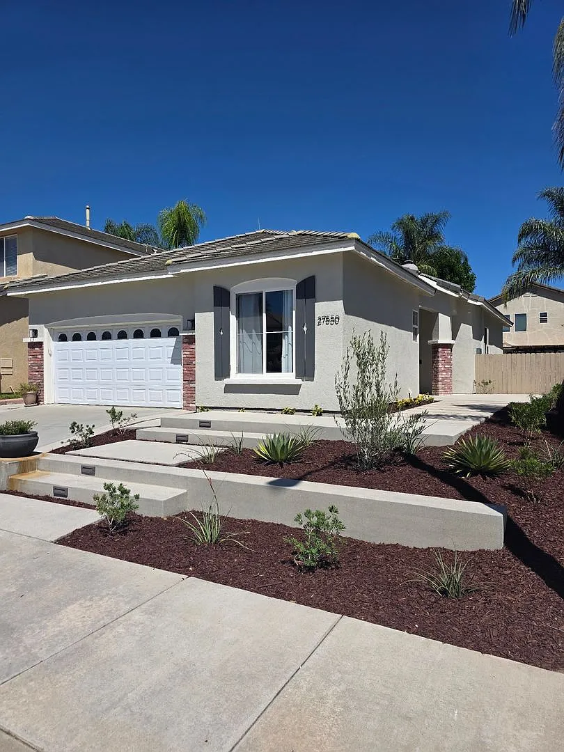 Beautiful Single Story in Temecula - 3 Bedrooms with Solar and Spa! — Photo 1